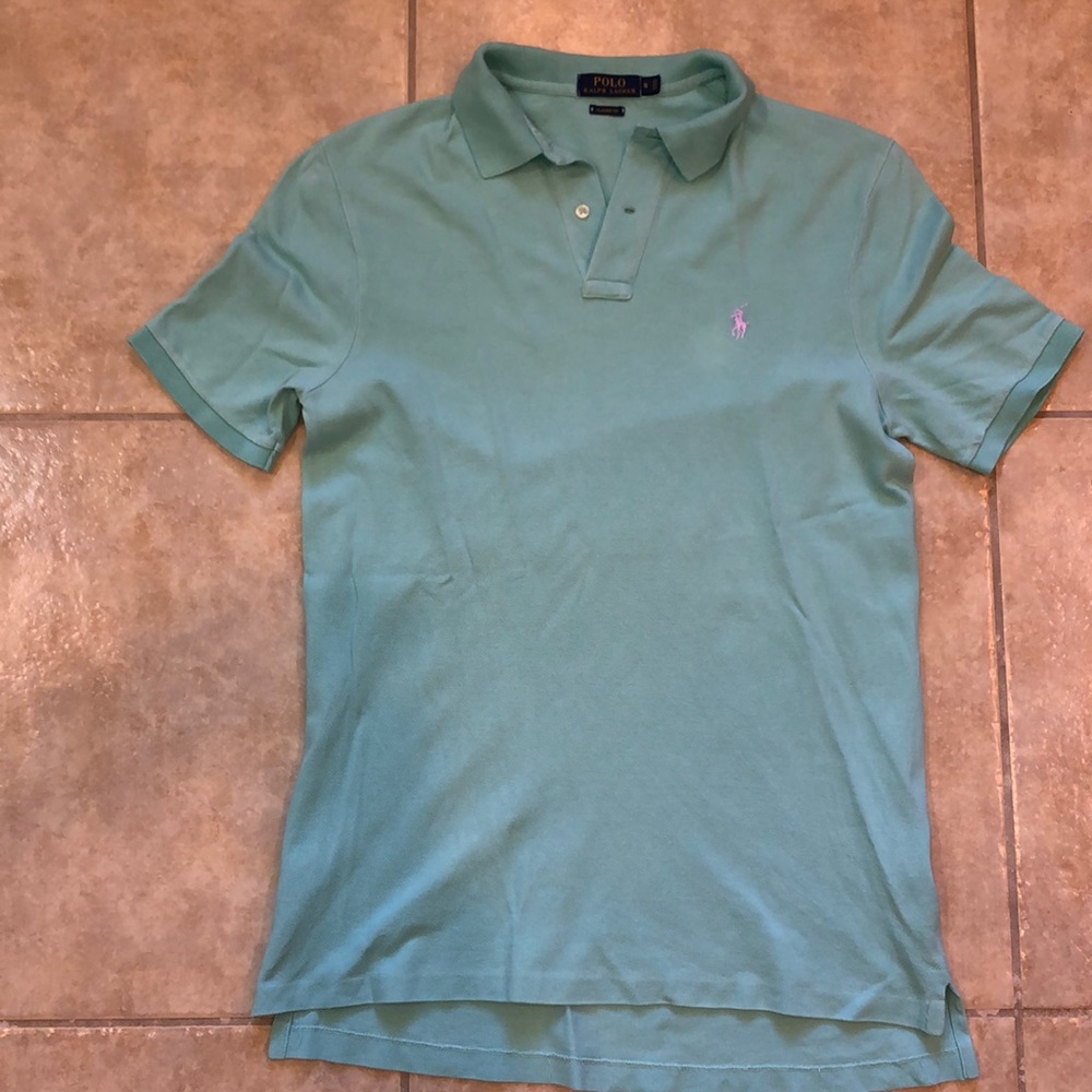 EUC. Men’s Ralph Lauren classic polo.